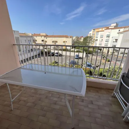 Apartment 4 Pers, Balcon, Proche Plage, Quartier Avant-port, Parking Public, Animaux Bienvenus - Fr-1-702-4 Agde