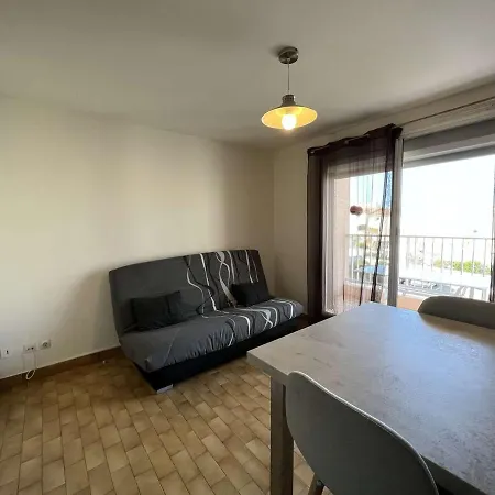 4 Pers, Balcon, Proche Plage, Quartier Avant-port, Parking Public, Animaux Bienvenus - Fr-1-702-4 * Agde